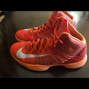 Nike Hyperdunk size 11